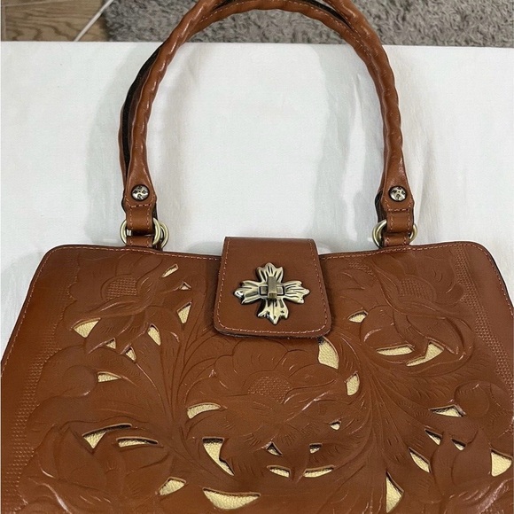 Patricia Nash Rosina Cut Out Tooled Leather Satchel Tan Gold! Beautifully Bag!! - Picture 2 of 12